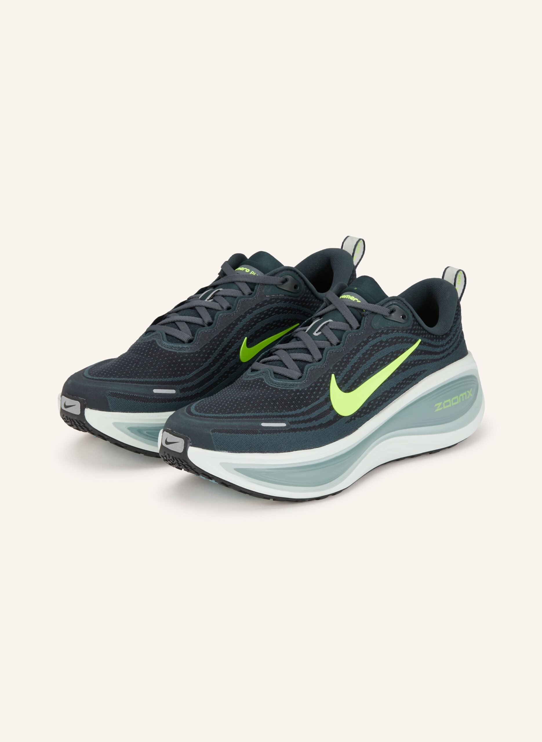 Nike VOMERO PLUS running shoes