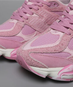 Alternative view of NB 9060 Pink