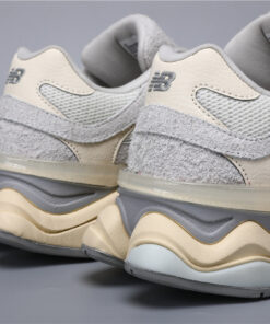 Alternative view of NB 9060 Gray White